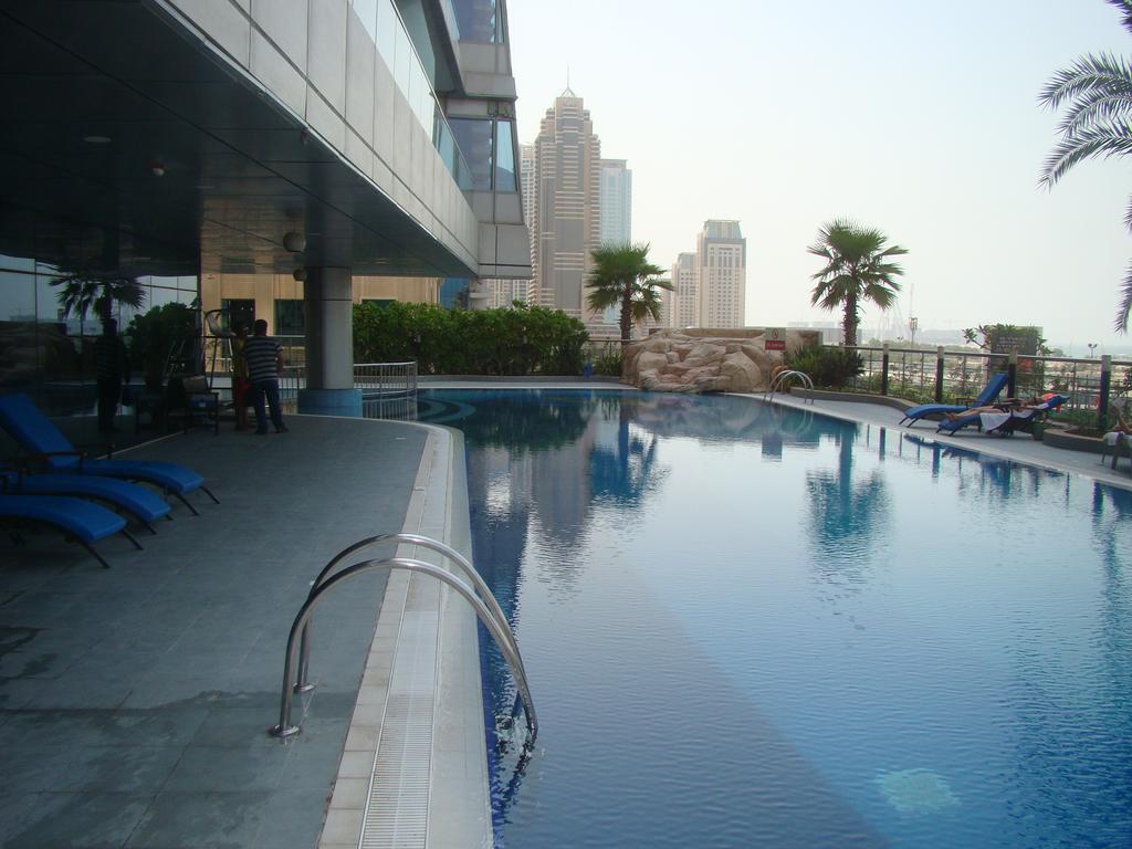 Espace Holiday Homes - Ocean Heights 14 Dubai Buitenkant foto