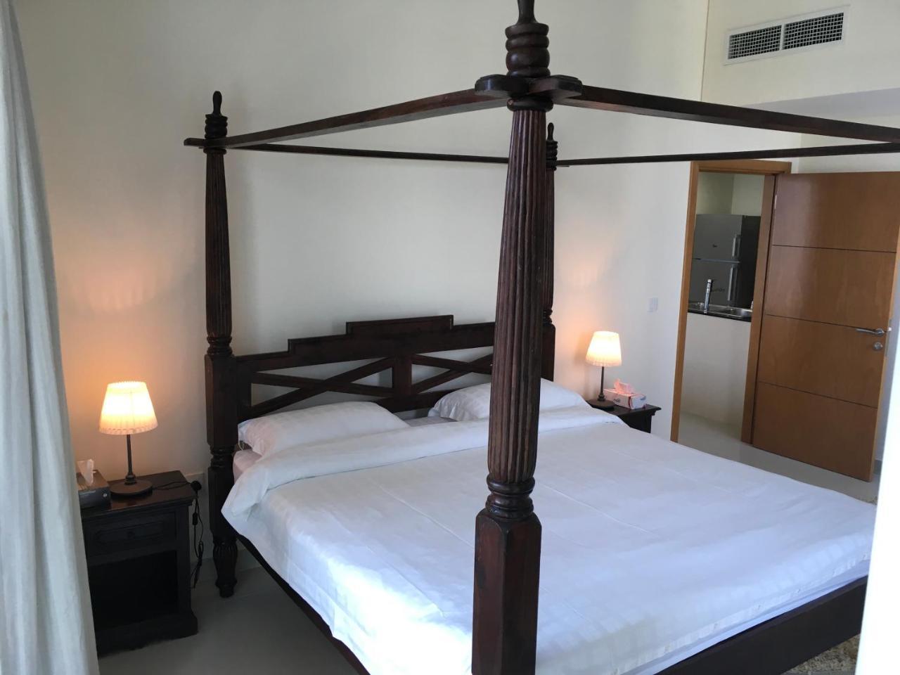 Espace Holiday Homes - Ocean Heights 14 Dubai Buitenkant foto